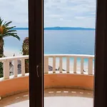 Riva Beachfront No.1