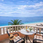 Apartment Riva Beachfront No.1