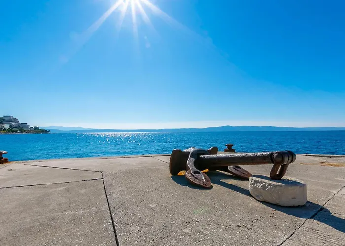 Riva Beachfront No.1 *