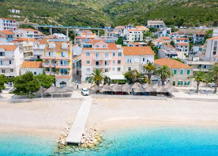Riva Beachfront No.1 شقة بودغورا