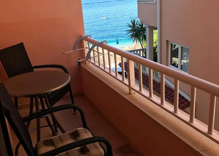 Riva Beachfront No.1 شقة *