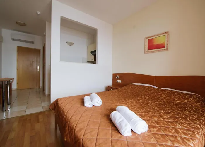 شقة Riva Beachfront No.1 *