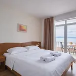 Riva Beachfront No.1