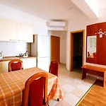 Riva Beachfront No.1 * Podgora (Split-Dalmatia)