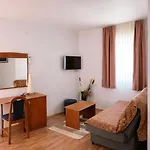 Riva Beachfront No.1