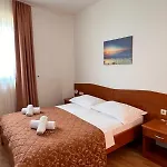 Riva Beachfront No.1 Lejlighed
