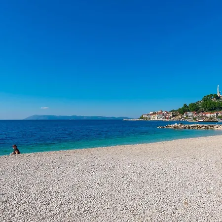 Riva Beachfront No.1 דירה פודגורה