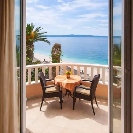 Riva Beachfront No.1 Апартаменты *