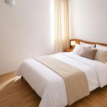 דירה Riva Beachfront No.1 פודגורה