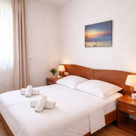 Riva Beachfront No.1