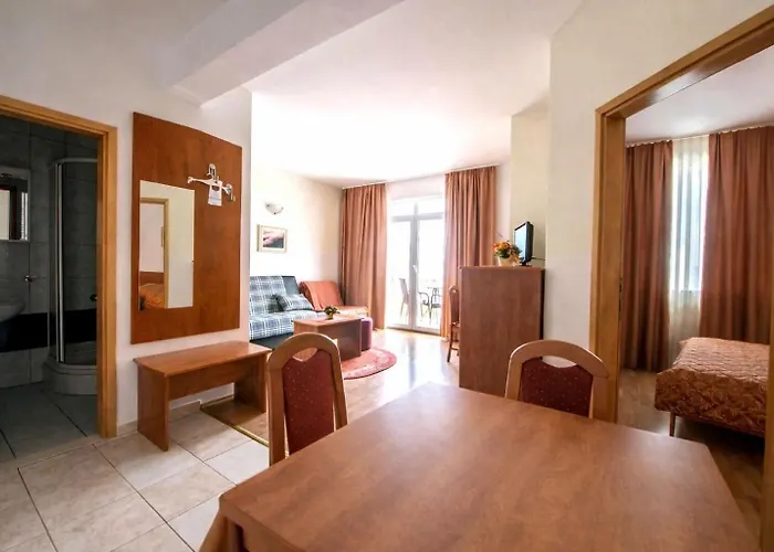 Apartment Riva Beachfront No.1