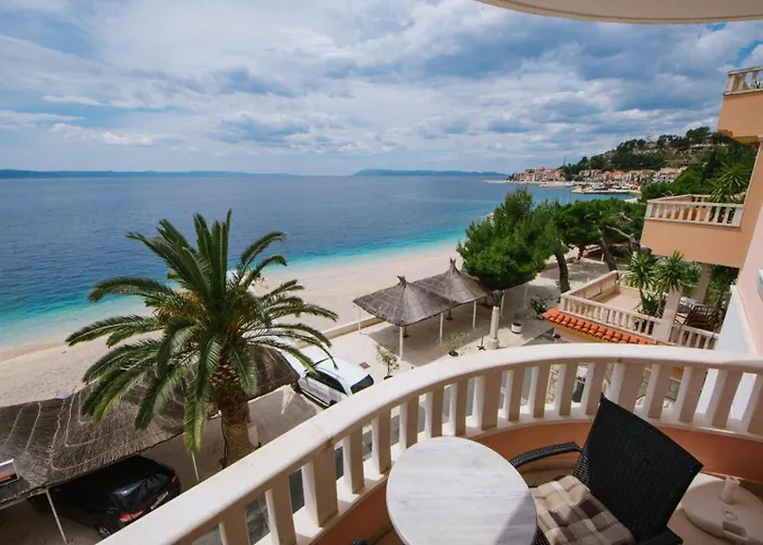 Apartment Riva Beachfront No.1