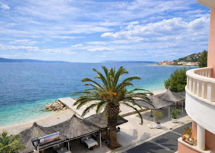 Riva Beachfront No.1 Podgora (Split-Dalmatia)