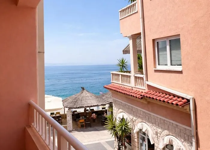 Riva Beachfront No.1