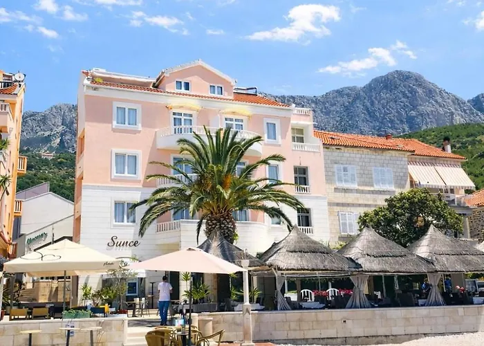 Riva Beachfront No.1 *